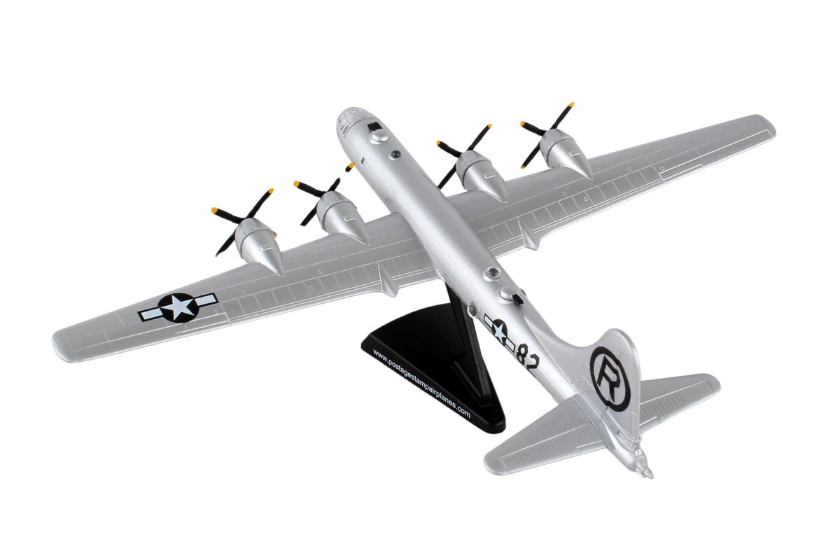 White 1:200 Scale Vehicle I9475